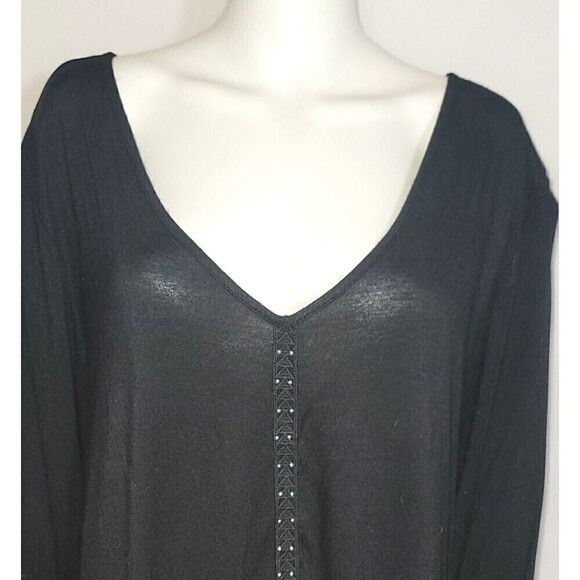 B.L.E.U. Women's Metal Accents Long Sleeve Black Blouse Size 26/28 - Picture 5 of 11